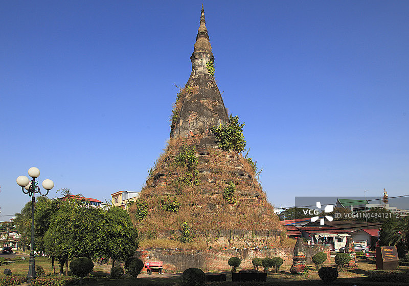 老挝万象塔銮黑色佛塔图片素材