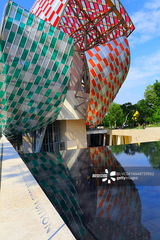 布洛涅森林中的路易威登基金会图片素材