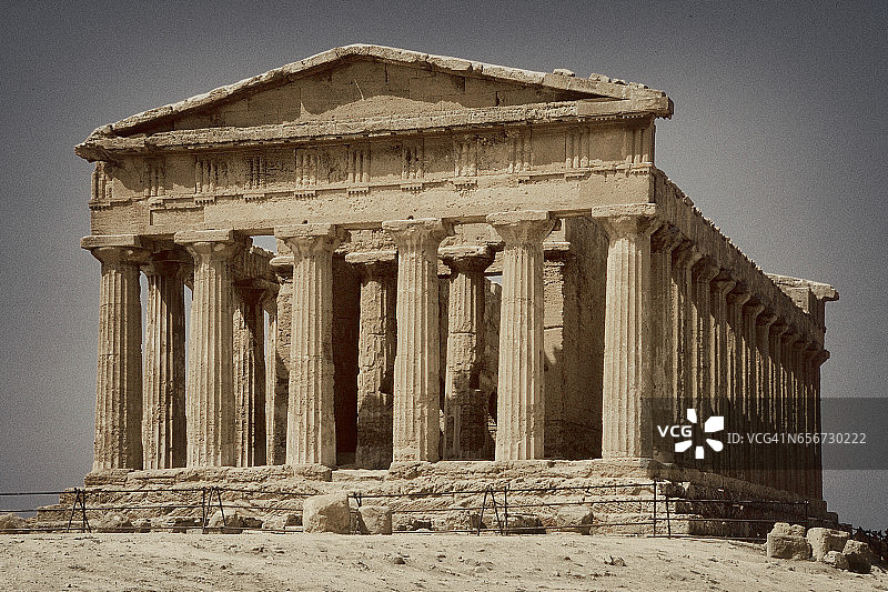 阿格里真托神庙谷的协和神庙，意大利西西里岛南海岸图片素材