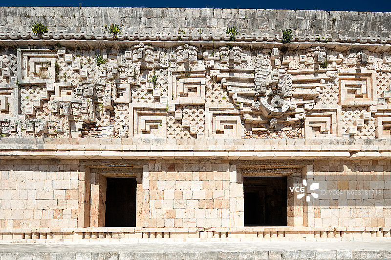 墨西哥乌斯马尔玛雅遗址总督府的墙壁图片素材