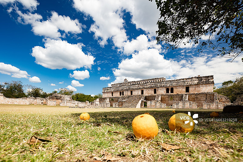 卡巴赫宫遗址：墨西哥尤卡坦玛雅考古遗址图片素材