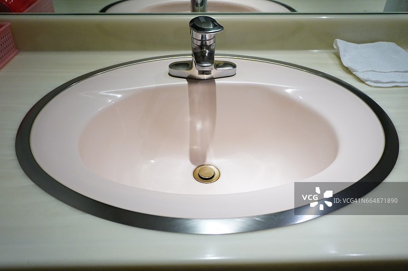 卫生间水槽图片素材