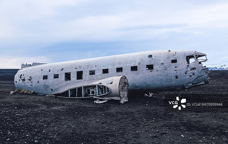 坠毁的DC 3飞机图片素材