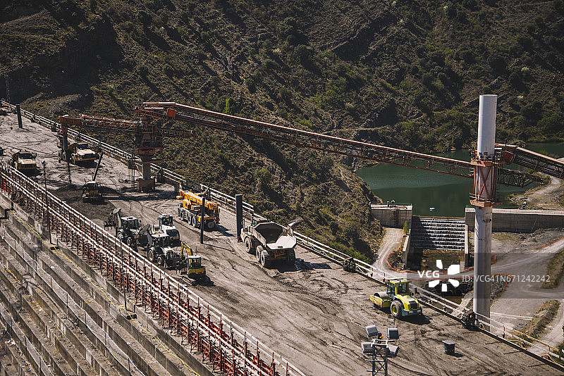 建设中的大坝图片素材