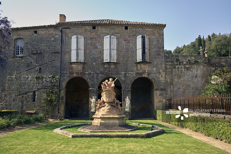丰弗鲁瓦德修道院俗人食堂图片素材
