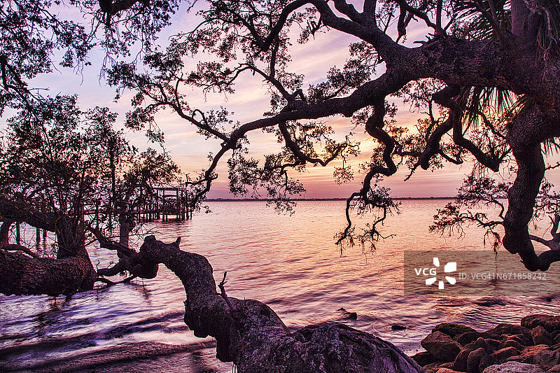 温暖的拥抱图片素材