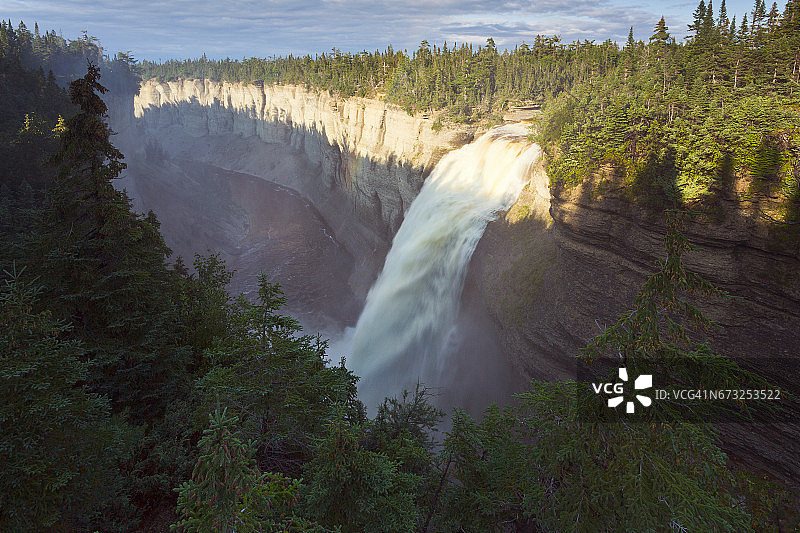 安蒂科斯蒂岛沃雷尔瀑布日落图片素材