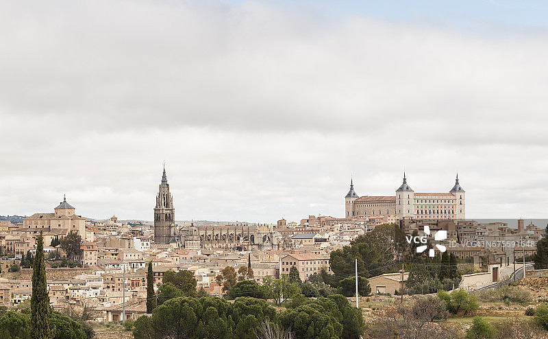 西班牙托莱多古城全景图片素材
