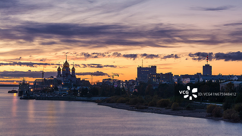 阿尔汉格尔斯克北德维纳河上的日落图片素材