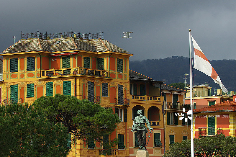 圣玛格丽特利古雷港的维托里奥·埃马努埃莱二世雕像图片素材