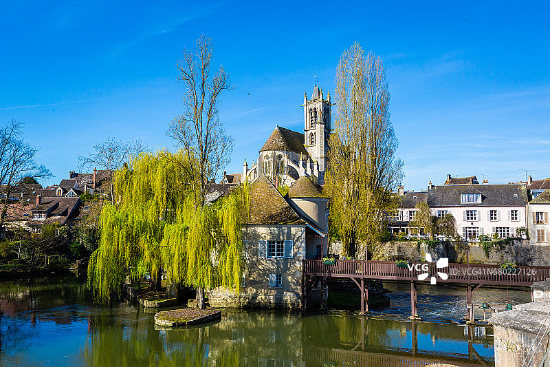 莫雷-卢万河畔图片素材