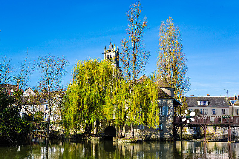 卢万河风光图片素材