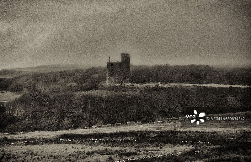 斯塔克爱尔兰城堡遗址（黑白）图片素材