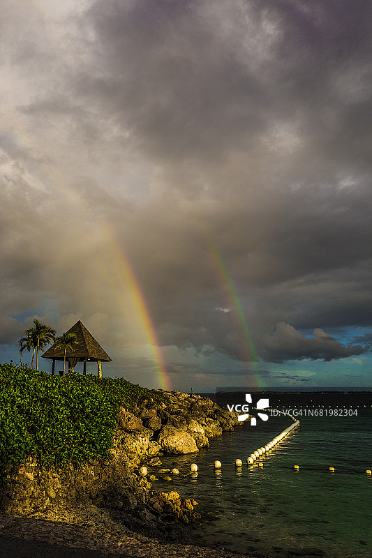 两道彩虹图片素材