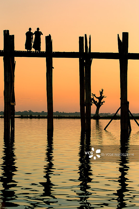 乌本桥倒影图片素材