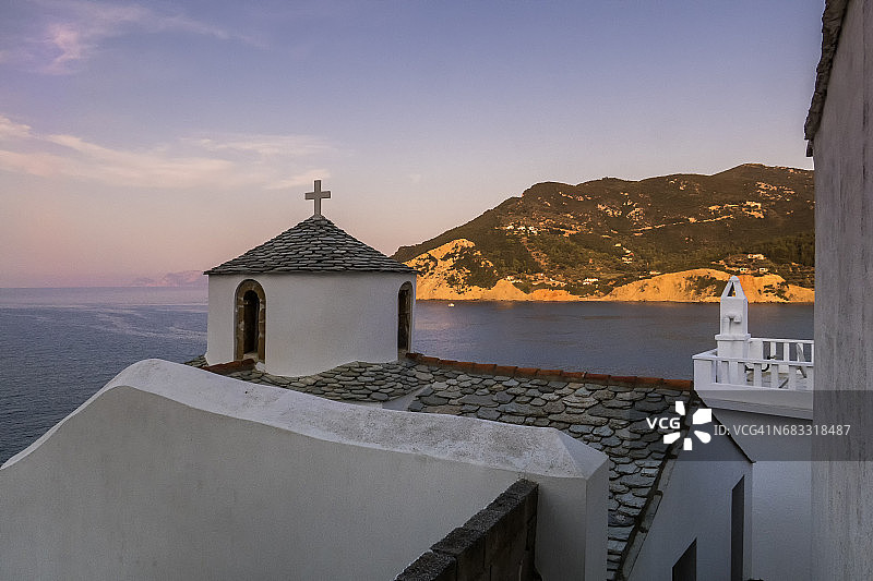 斯科派洛斯岛皮尔戈斯圣母教堂图片素材