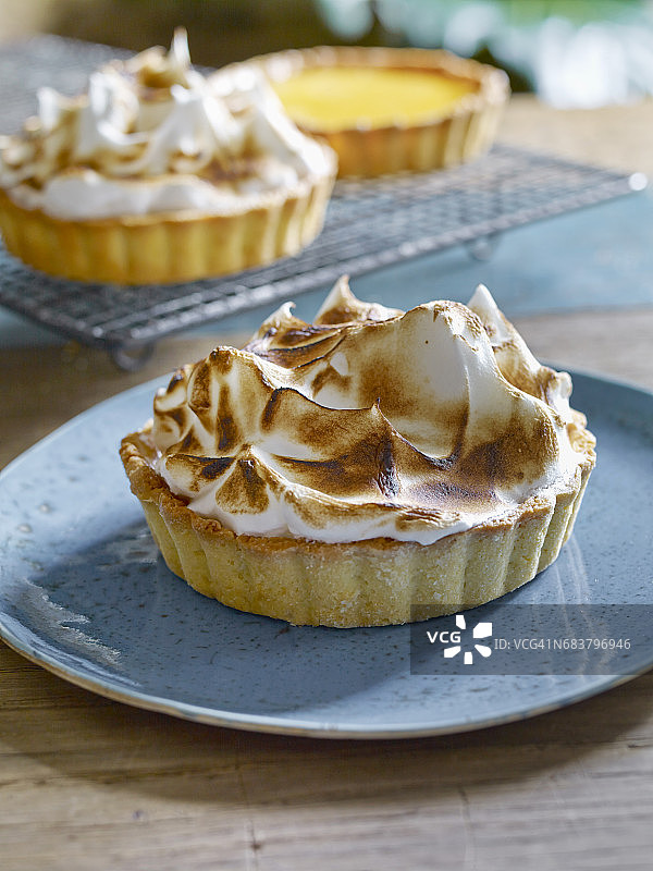 柠檬蛋白酥皮派图片素材