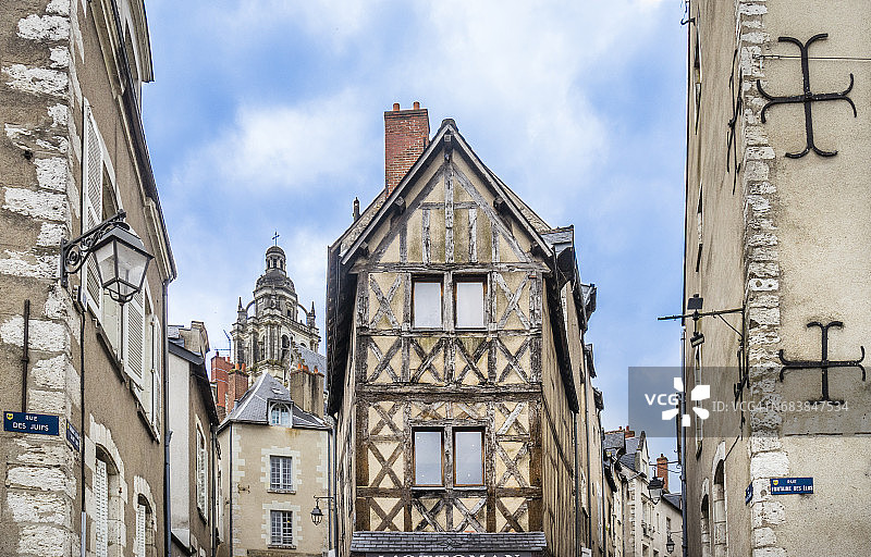 布卢瓦的木结构中世纪房屋图片素材