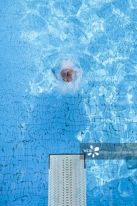 女性在运动图片素材