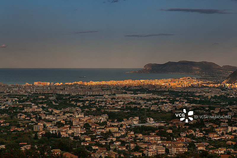 意大利蒙雷阿莱全景（2009年10月13日）图片素材