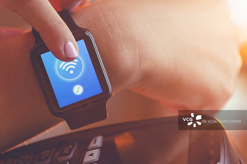 用智能手表支付图片素材