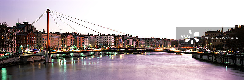 里昂司法宫桥和天际线图片素材