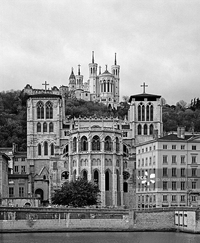 圣让大教堂和富维耶圣母院图片素材