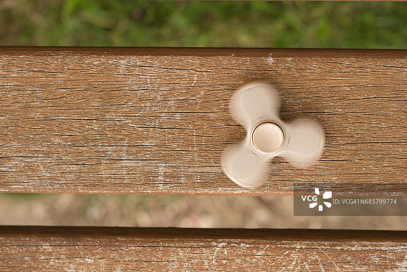 指尖陀螺狂热图片素材