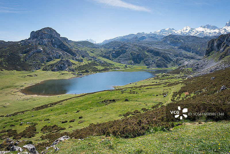 欧洲山峰国家公园埃尔西纳湖的风景图片素材