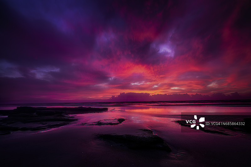 佛罗里达翡翠海岸的绚丽日出图片素材