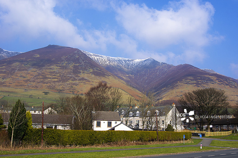 布伦卡特拉山矗立在瑟尔凯尔德之上图片素材