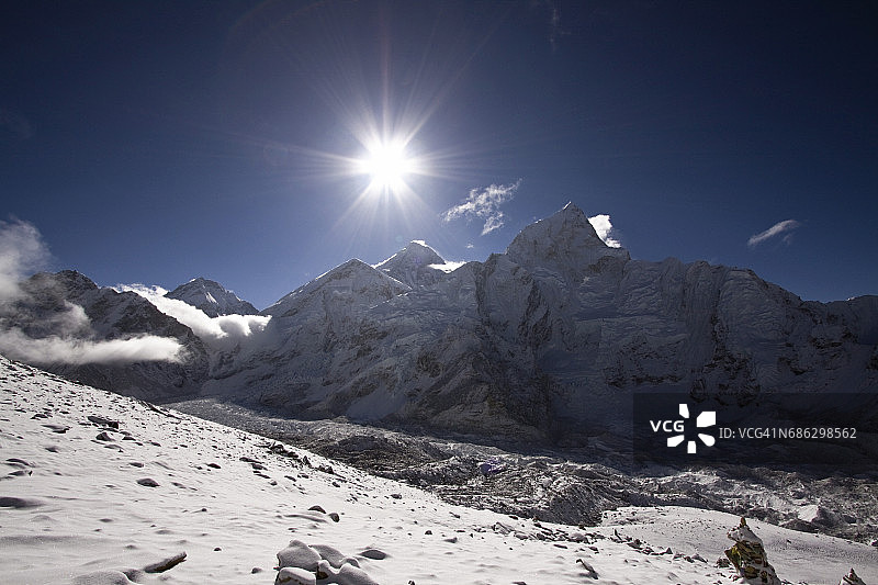 珠穆朗玛峰日出图片素材