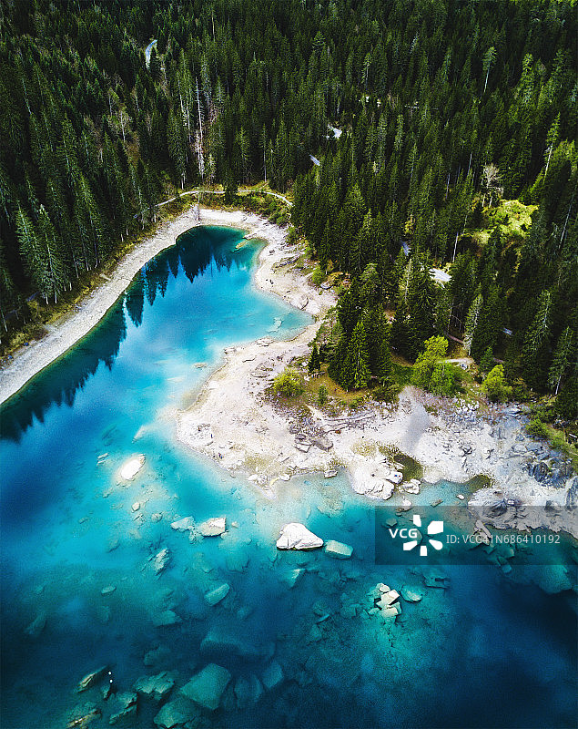 瑞士卡劳马赛湖图片素材