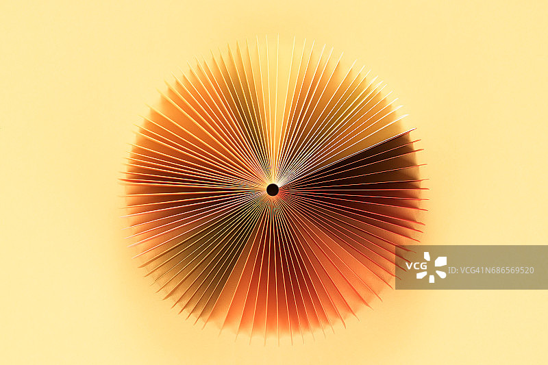 黄橙色书页饼图图片素材