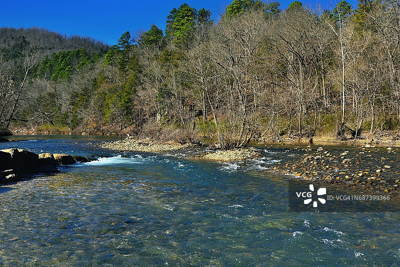 绿色、棕色和蓝色图片素材