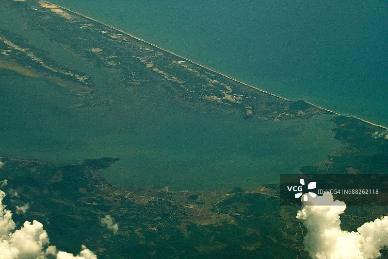 越南顺化省浪姑海滩航拍日景图片素材