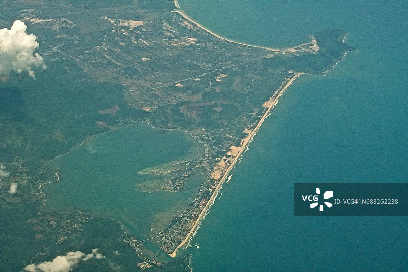 越南顺化省浪姑海滩航拍日景图片素材