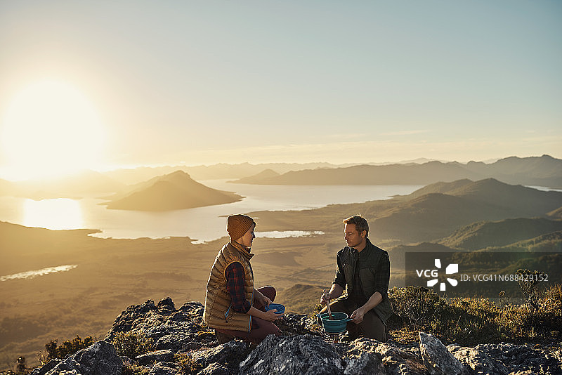 远离城市灯光图片素材