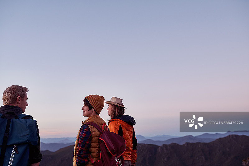 好奇者才能拥有冒险图片素材