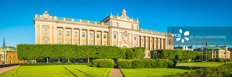 斯德哥尔摩议会大厦日出全景图片素材