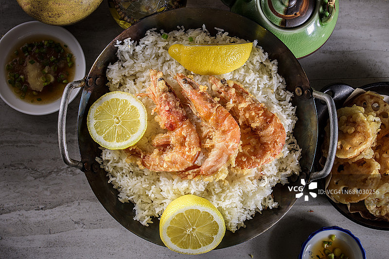 炸虾盖饭图片素材