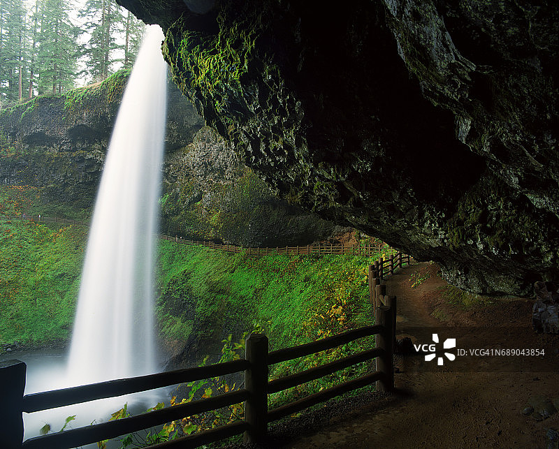 俄勒冈州银瀑公园南瀑布图片素材