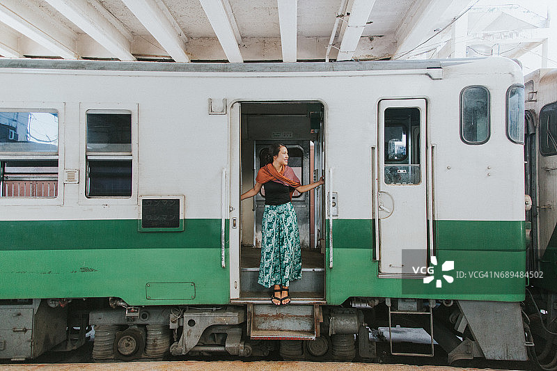 仰光火车之旅图片素材