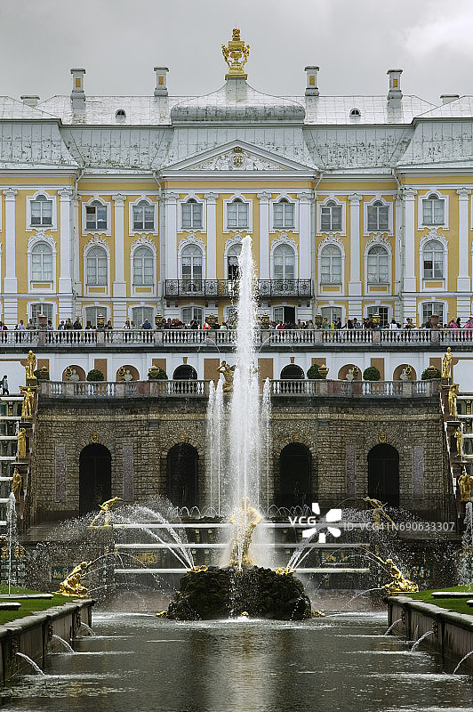 圣彼得堡的彼得霍夫宫图片素材