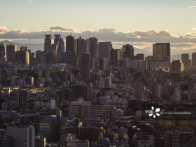 午后东京天际线图片素材