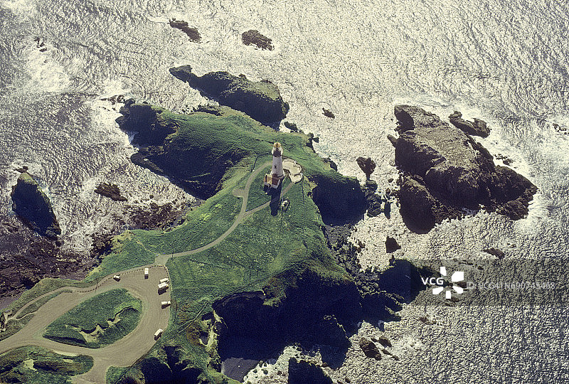 俄勒冈州太平洋沿岸亚基纳角灯塔鸟瞰图片素材