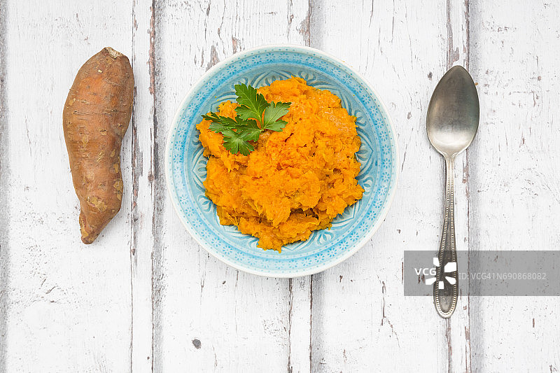 一碗马铃薯泥图片素材