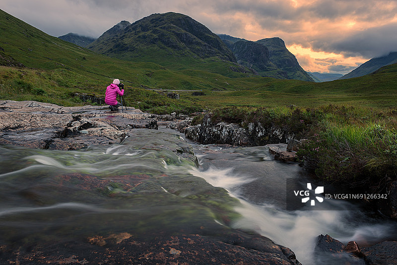 苏格兰格兰科高地和河流风光图片素材