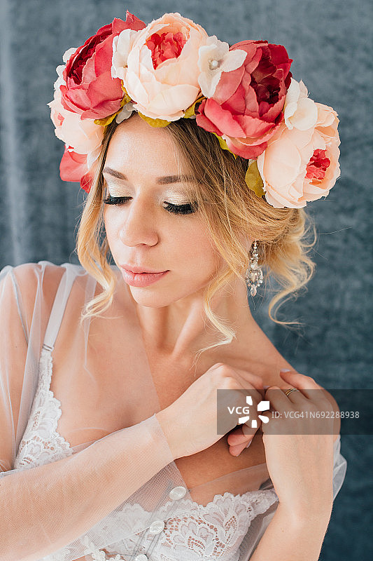 闺房新娘的早晨图片素材