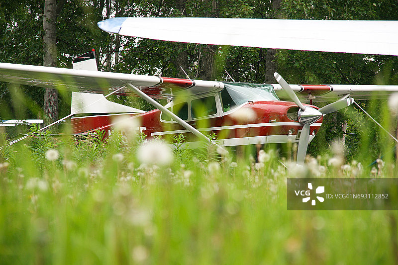 阿拉斯加红色水上飞机图片素材